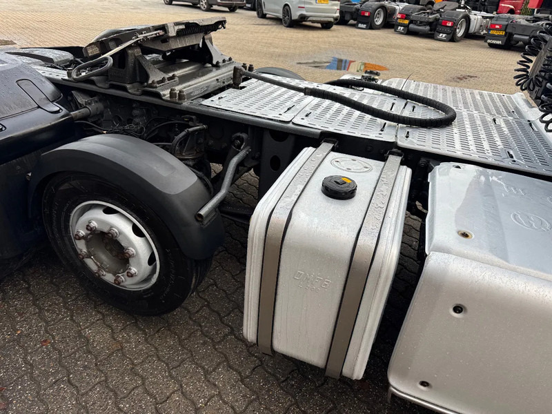 DAF XF 480 6X2 Midlift Space Cab Hydraulic NL Truck - Vetopöytäauto: kuva DAF XF 480 6X2 Midlift Space Cab Hydraulic NL Truck - Vetopöytäauto DAF XF 480 6X2 Midlift Space Cab Hydraulic NL Truck - Vetopöytäauto: kuva DAF XF 480 6X2 Midlift Space Cab Hydraulic NL Truck - Vetopöytäauto