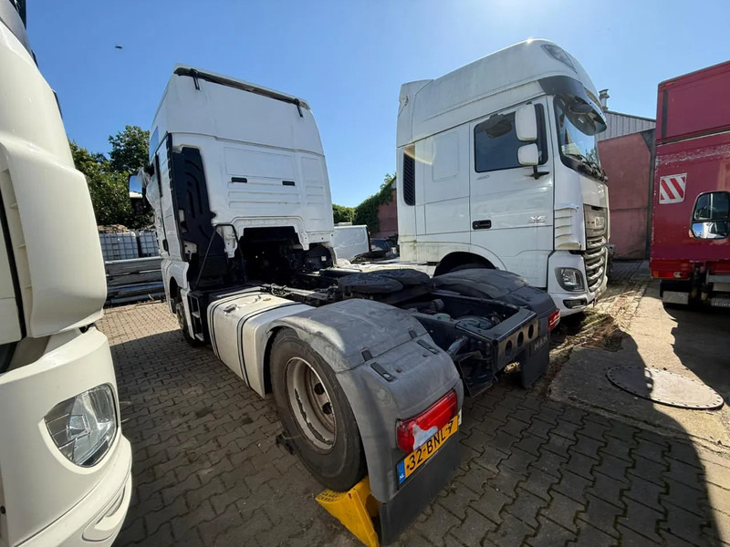 MAN TGX 18.440 XXL NO Gearbox & NO Engine, complete brief - Vetopöytäauto: kuva MAN TGX 18.440 XXL NO Gearbox & NO Engine, complete brief - Vetopöytäauto MAN TGX 18.440 XXL NO Gearbox & NO Engine, complete brief - Vetopöytäauto: kuva MAN TGX 18.440 XXL NO Gearbox & NO Engine, complete brief - Vetopöytäauto