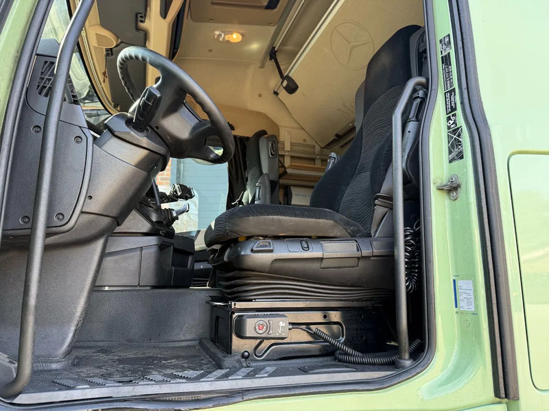 Mercedes-Benz Actros 1936 4X2 Streamspace Xenon NL Truck - Vetopöytäauto: kuva Mercedes-Benz Actros 1936 4X2 Streamspace Xenon NL Truck - Vetopöytäauto Mercedes-Benz Actros 1936 4X2 Streamspace Xenon NL Truck - Vetopöytäauto: kuva Mercedes-Benz Actros 1936 4X2 Streamspace Xenon NL Truck - Vetopöytäauto