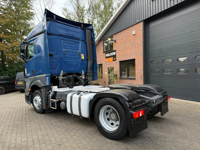 Mercedes-Benz Actros 1940 4x2 Streamspace Spoilers 663.325KM - Vetopöytäauto: kuva Mercedes-Benz Actros 1940 4x2 Streamspace Spoilers 663.325KM - Vetopöytäauto Mercedes-Benz Actros 1940 4x2 Streamspace Spoilers 663.325KM - Vetopöytäauto: kuva Mercedes-Benz Actros 1940 4x2 Streamspace Spoilers 663.325KM - Vetopöytäauto