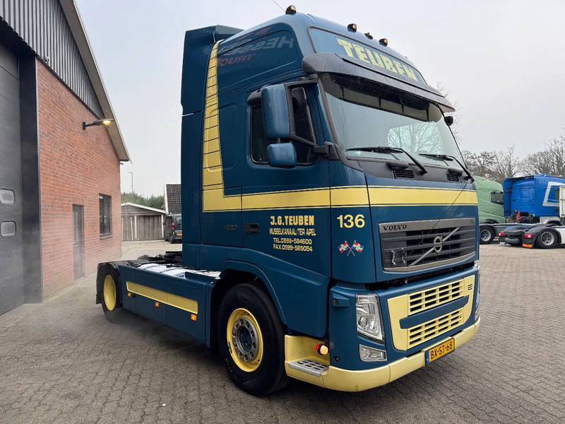 Volvo FH 420 Globetrotter XL 2X tank NL Truck APK 06/2025 - Vetopöytäauto: kuva Volvo FH 420 Globetrotter XL 2X tank NL Truck APK 06/2025 - Vetopöytäauto Volvo FH 420 Globetrotter XL 2X tank NL Truck APK 06/2025 - Vetopöytäauto: kuva Volvo FH 420 Globetrotter XL 2X tank NL Truck APK 06/2025 - Vetopöytäauto
