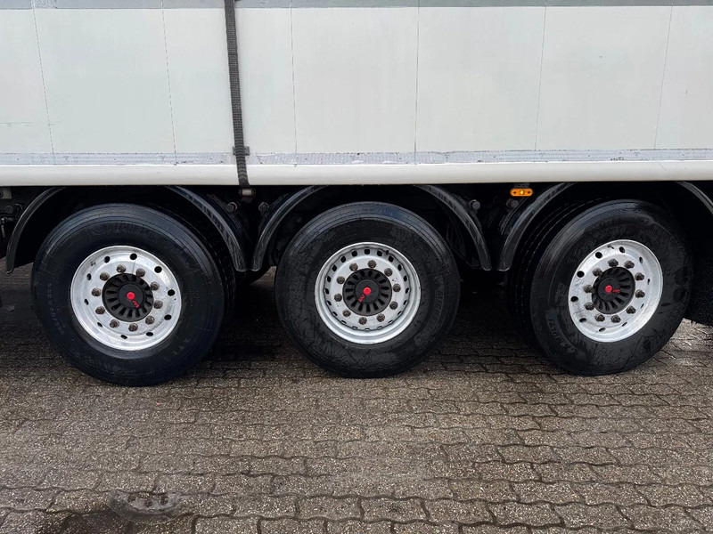 Leasing kraker CF 200 92m3 Agrar Lenkachse/Steering axle Hogedrukreiniger kraker CF 200 92m3 Agrar Lenkachse/Steering axle Hogedrukreiniger: kuva Leasing kraker CF 200 92m3 Agrar Lenkachse/Steering axle Hogedrukreiniger kraker CF 200 92m3 Agrar Lenkachse/Steering axle Hogedrukreiniger