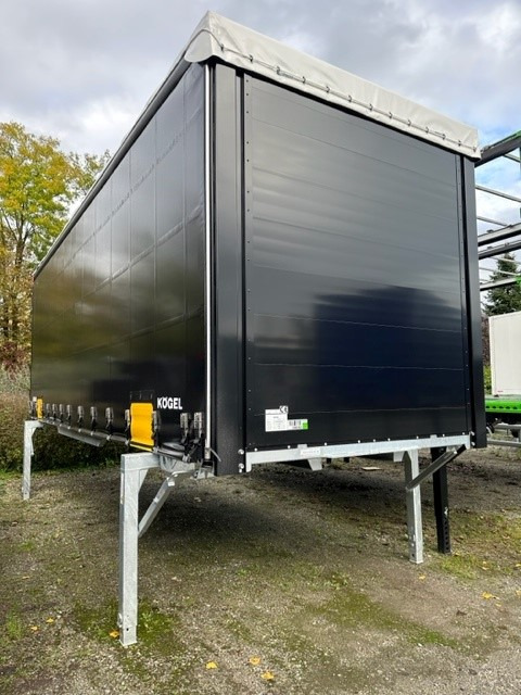 Kögel BDF-System, 7.450 mm lang - Vaihtokori - pressukapelli: kuva Kögel BDF-System, 7.450 mm lang - Vaihtokori - pressukapelli Kögel BDF-System, 7.450 mm lang - Vaihtokori - pressukapelli: kuva Kögel BDF-System, 7.450 mm lang - Vaihtokori - pressukapelli