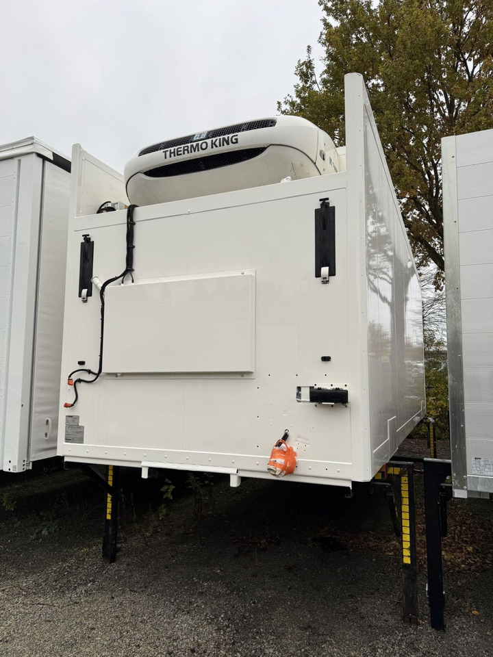 Krone BDF-System 7.45 m, Wartung neu, LACK NEU in weiß - Vaihtokori - refrigeraattori: kuva Krone BDF-System 7.45 m, Wartung neu, LACK NEU in weiß - Vaihtokori - refrigeraattori Krone BDF-System 7.45 m, Wartung neu, LACK NEU in weiß - Vaihtokori - refrigeraattori: kuva Krone BDF-System 7.45 m, Wartung neu, LACK NEU in weiß - Vaihtokori - refrigeraattori