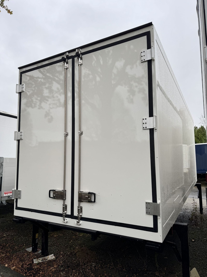 Krone BDF-System 7.45 m, Wartung neu, LACK NEU in weiß - Vaihtokori - refrigeraattori: kuva Krone BDF-System 7.45 m, Wartung neu, LACK NEU in weiß - Vaihtokori - refrigeraattori Krone BDF-System 7.45 m, Wartung neu, LACK NEU in weiß - Vaihtokori - refrigeraattori: kuva Krone BDF-System 7.45 m, Wartung neu, LACK NEU in weiß - Vaihtokori - refrigeraattori