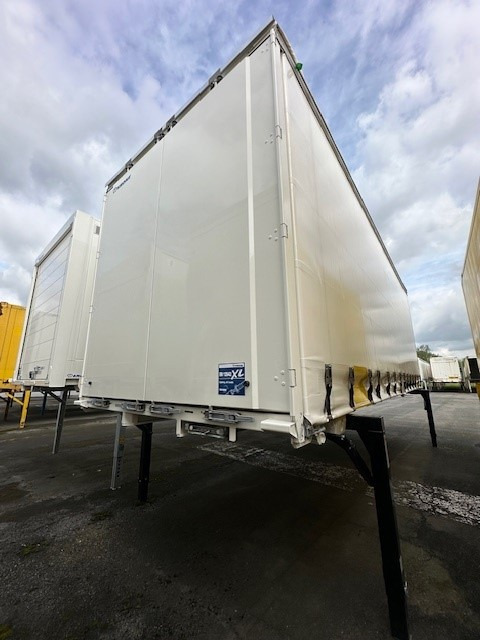Krone BDF-System 7.450 mm lang, FABRIKNEU - Vaihtokori - pressukapelli: kuva Krone BDF-System 7.450 mm lang, FABRIKNEU - Vaihtokori - pressukapelli Krone BDF-System 7.450 mm lang, FABRIKNEU - Vaihtokori - pressukapelli: kuva Krone BDF-System 7.450 mm lang, FABRIKNEU - Vaihtokori - pressukapelli