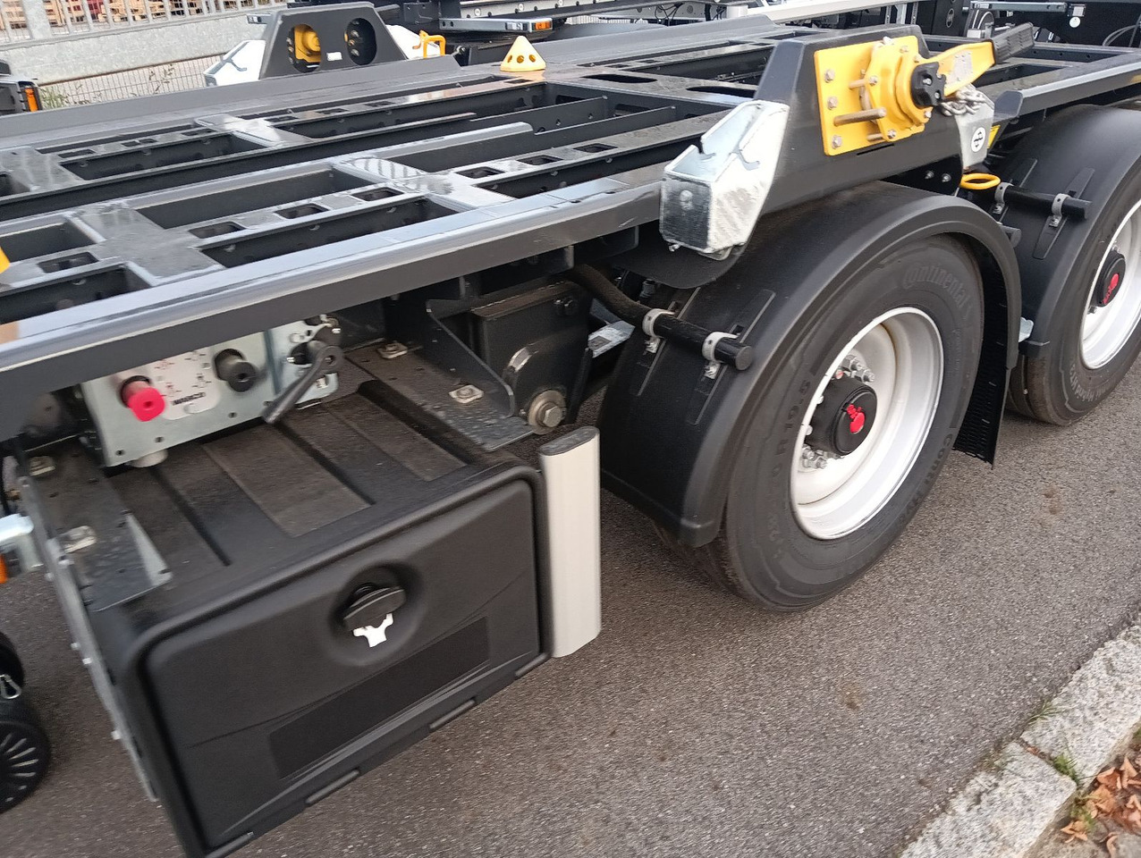 Hüffermann 2-A-MINI-CARRIER SAFETYFIX VERZINKT NEU TOP-PREI - Vaihtolavaperävaunu/ Nostovarsi vaihtolavaperävaunu: kuva  Hüffermann 2-A-MINI-CARRIER SAFETYFIX VERZINKT NEU TOP-PREI - Vaihtolavaperävaunu/ Nostovarsi vaihtolavaperävaunu Hüffermann 2-A-MINI-CARRIER SAFETYFIX VERZINKT NEU TOP-PREI - Vaihtolavaperävaunu/ Nostovarsi vaihtolavaperävaunu: kuva  Hüffermann 2-A-MINI-CARRIER SAFETYFIX VERZINKT NEU TOP-PREI - Vaihtolavaperävaunu/ Nostovarsi vaihtolavaperävaunu