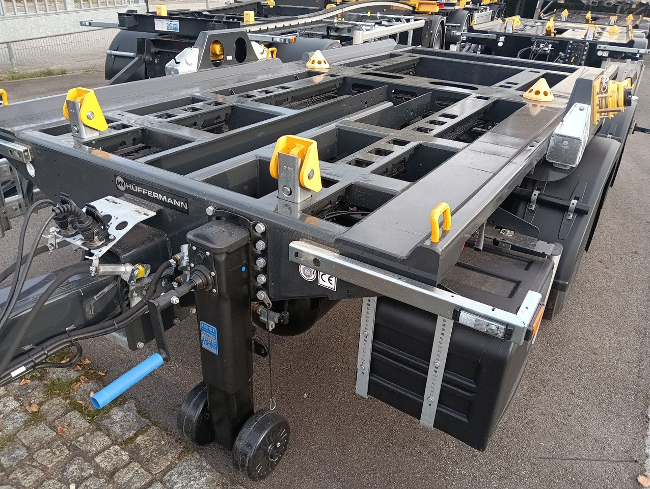 Hüffermann 2-A-MINI-CARRIER SAFETYFIX VERZINKT NEU TOP-PREI - Vaihtolavaperävaunu/ Nostovarsi vaihtolavaperävaunu: kuva  Hüffermann 2-A-MINI-CARRIER SAFETYFIX VERZINKT NEU TOP-PREI - Vaihtolavaperävaunu/ Nostovarsi vaihtolavaperävaunu Hüffermann 2-A-MINI-CARRIER SAFETYFIX VERZINKT NEU TOP-PREI - Vaihtolavaperävaunu/ Nostovarsi vaihtolavaperävaunu: kuva  Hüffermann 2-A-MINI-CARRIER SAFETYFIX VERZINKT NEU TOP-PREI - Vaihtolavaperävaunu/ Nostovarsi vaihtolavaperävaunu