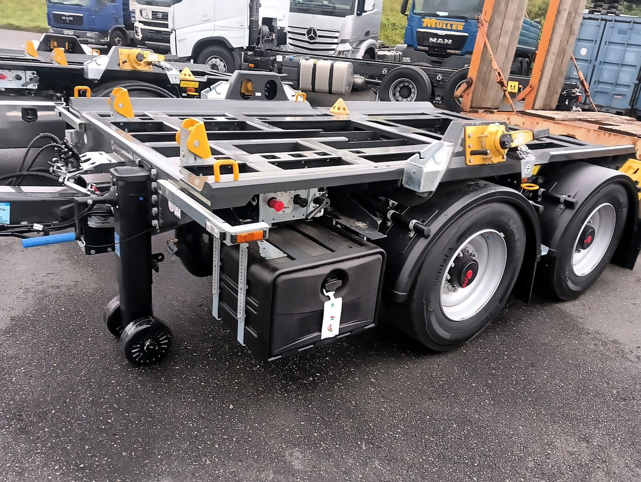 Hüffermann 2-A-MINI-CARRIER SAFETYFIX VERZINKT NEU TOP-PREI - Vaihtolavaperävaunu/ Nostovarsi vaihtolavaperävaunu: kuva  Hüffermann 2-A-MINI-CARRIER SAFETYFIX VERZINKT NEU TOP-PREI - Vaihtolavaperävaunu/ Nostovarsi vaihtolavaperävaunu Hüffermann 2-A-MINI-CARRIER SAFETYFIX VERZINKT NEU TOP-PREI - Vaihtolavaperävaunu/ Nostovarsi vaihtolavaperävaunu: kuva  Hüffermann 2-A-MINI-CARRIER SAFETYFIX VERZINKT NEU TOP-PREI - Vaihtolavaperävaunu/ Nostovarsi vaihtolavaperävaunu