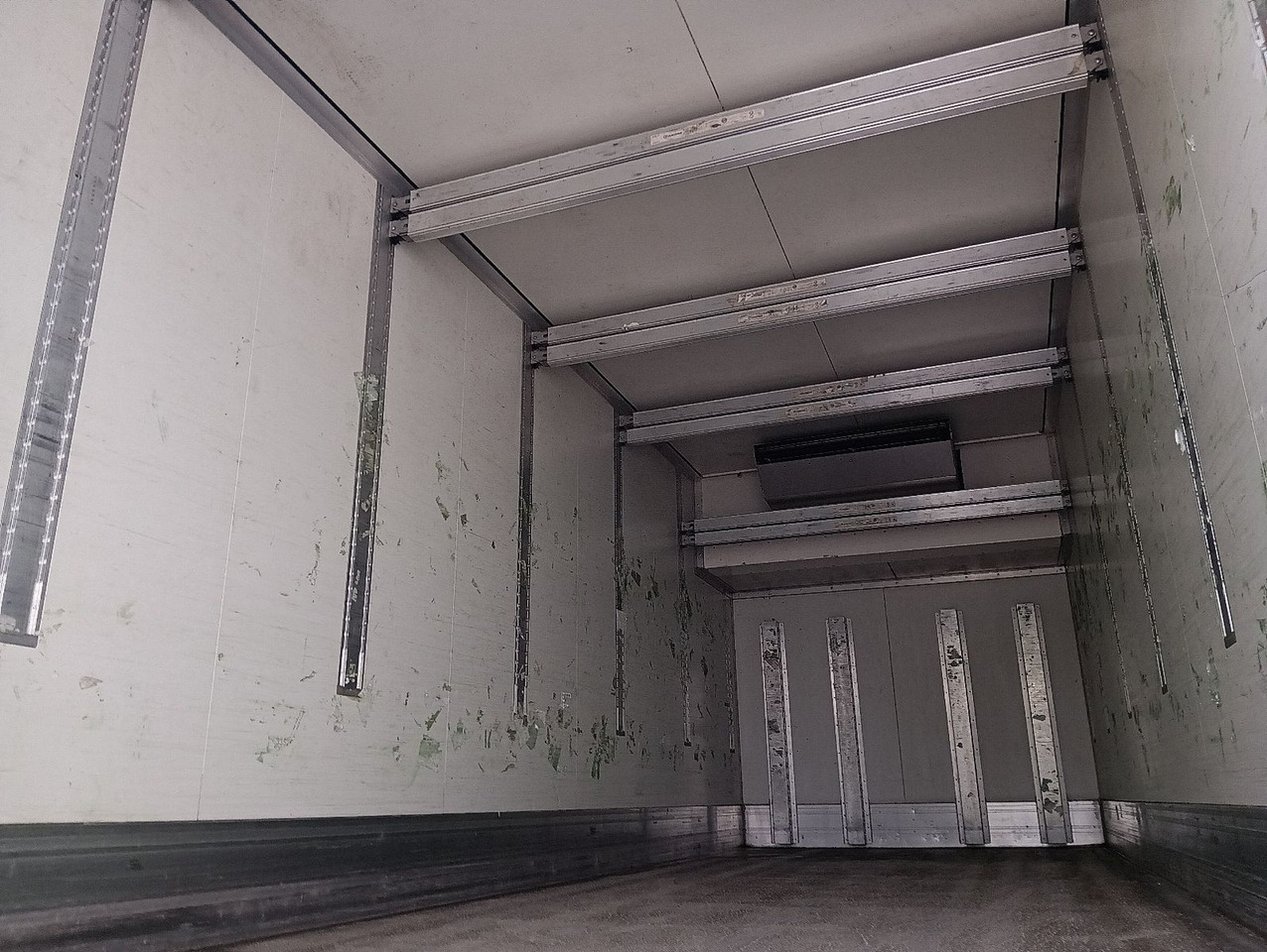 Krone WR 7,3 LI ThermoKing T600R 3442h 2,6m Doppelstoc - Refrigeraattori perävaunu: kuva Krone WR 7,3 LI ThermoKing T600R 3442h 2,6m Doppelstoc - Refrigeraattori perävaunu Krone WR 7,3 LI ThermoKing T600R 3442h 2,6m Doppelstoc - Refrigeraattori perävaunu: kuva Krone WR 7,3 LI ThermoKing T600R 3442h 2,6m Doppelstoc - Refrigeraattori perävaunu