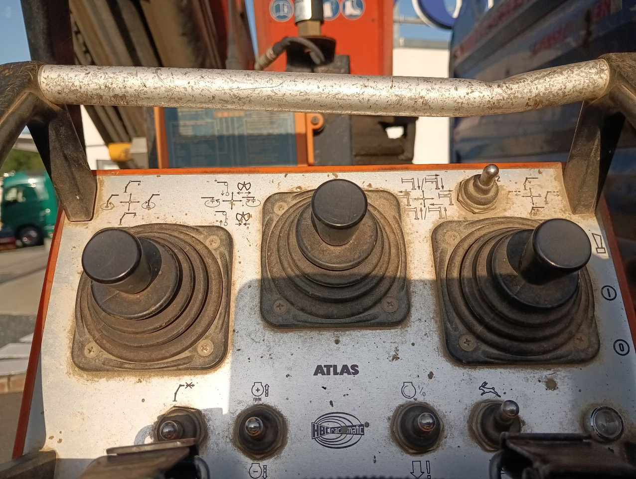 MAN TGS 26:480 6x4 EURO5 ATLAS 240.2E-A4 3-S-Kipper - Kippiauto kuorma-auto, Nosturiauto: kuva MAN TGS 26:480 6x4 EURO5 ATLAS 240.2E-A4 3-S-Kipper - Kippiauto kuorma-auto, Nosturiauto MAN TGS 26:480 6x4 EURO5 ATLAS 240.2E-A4 3-S-Kipper - Kippiauto kuorma-auto, Nosturiauto: kuva MAN TGS 26:480 6x4 EURO5 ATLAS 240.2E-A4 3-S-Kipper - Kippiauto kuorma-auto, Nosturiauto