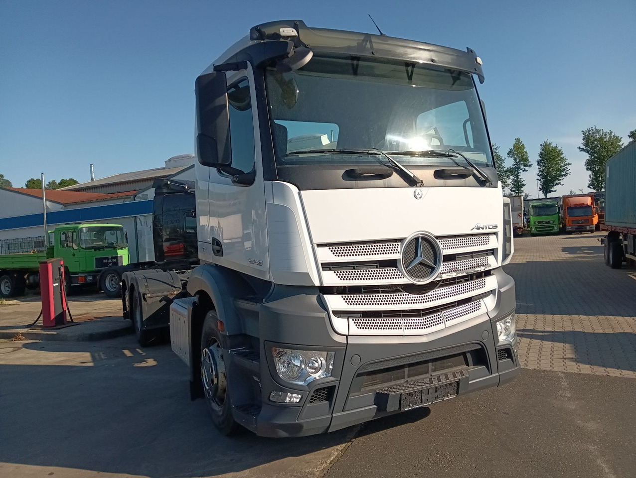 Mercedes-Benz 2545 6x2 Lenk/Lift MEILLER RK2070 Luft/Luft - Kuorma-auto alusta: kuva Mercedes-Benz 2545 6x2 Lenk/Lift MEILLER RK2070 Luft/Luft - Kuorma-auto alusta Mercedes-Benz 2545 6x2 Lenk/Lift MEILLER RK2070 Luft/Luft - Kuorma-auto alusta: kuva Mercedes-Benz 2545 6x2 Lenk/Lift MEILLER RK2070 Luft/Luft - Kuorma-auto alusta