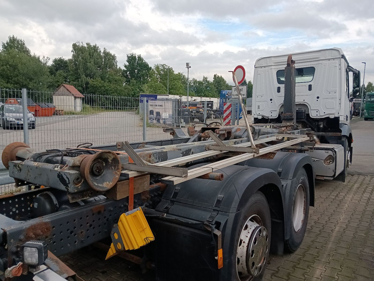 Mercedes-Benz 2545 6x2 Lenk/Lift MEILLER RK2070 Luft/Luft - Kuorma-auto alusta: kuva Mercedes-Benz 2545 6x2 Lenk/Lift MEILLER RK2070 Luft/Luft - Kuorma-auto alusta Mercedes-Benz 2545 6x2 Lenk/Lift MEILLER RK2070 Luft/Luft - Kuorma-auto alusta: kuva Mercedes-Benz 2545 6x2 Lenk/Lift MEILLER RK2070 Luft/Luft - Kuorma-auto alusta