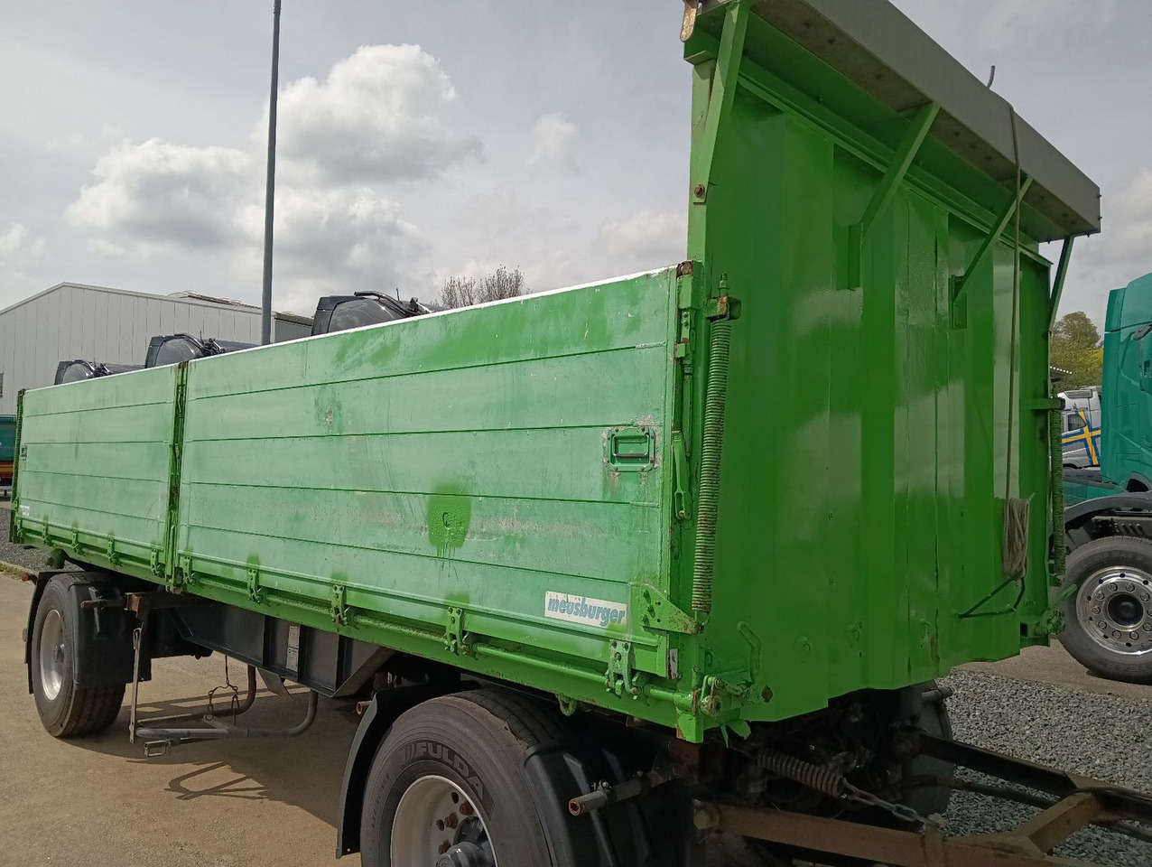 Meusburger 2-A 3-Seitenkipper 16m3 Getreide Alufelgen 4,6t - Kippiauto perävaunu: kuva Meusburger 2-A 3-Seitenkipper 16m3 Getreide Alufelgen 4,6t - Kippiauto perävaunu Meusburger 2-A 3-Seitenkipper 16m3 Getreide Alufelgen 4,6t - Kippiauto perävaunu: kuva Meusburger 2-A 3-Seitenkipper 16m3 Getreide Alufelgen 4,6t - Kippiauto perävaunu