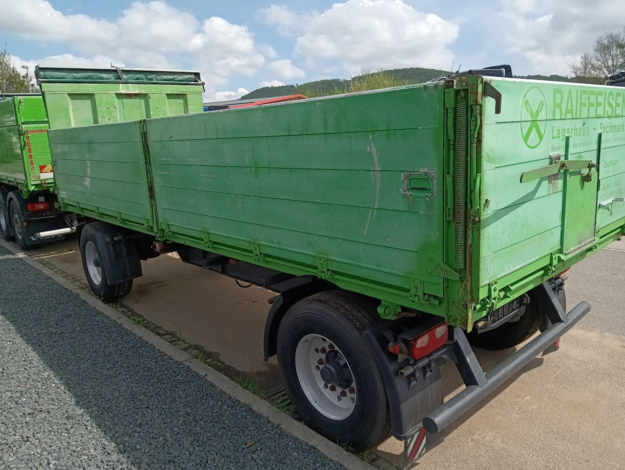 Meusburger 2-A 3-Seitenkipper 16m3 Getreide Alufelgen 4,6t - Kippiauto perävaunu: kuva Meusburger 2-A 3-Seitenkipper 16m3 Getreide Alufelgen 4,6t - Kippiauto perävaunu Meusburger 2-A 3-Seitenkipper 16m3 Getreide Alufelgen 4,6t - Kippiauto perävaunu: kuva Meusburger 2-A 3-Seitenkipper 16m3 Getreide Alufelgen 4,6t - Kippiauto perävaunu