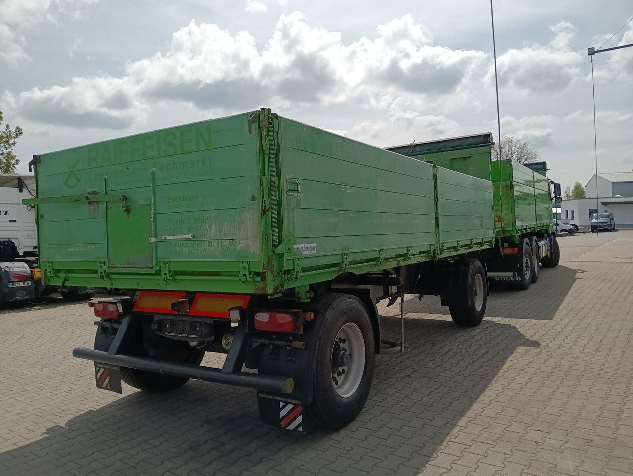 Meusburger 2-A 3-Seitenkipper 16m3 Getreide Alufelgen 4,6t - Kippiauto perävaunu: kuva Meusburger 2-A 3-Seitenkipper 16m3 Getreide Alufelgen 4,6t - Kippiauto perävaunu Meusburger 2-A 3-Seitenkipper 16m3 Getreide Alufelgen 4,6t - Kippiauto perävaunu: kuva Meusburger 2-A 3-Seitenkipper 16m3 Getreide Alufelgen 4,6t - Kippiauto perävaunu