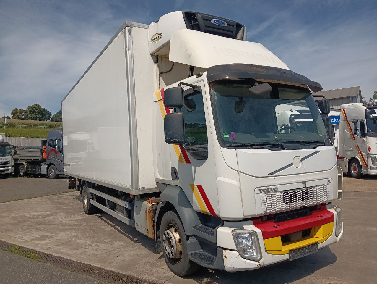 Volvo FL250 4x2R 14t CarrierSupra550 7,3m LBW1.5tKlima - Refrigeraattori kuorma-auto: kuva Volvo FL250 4x2R 14t CarrierSupra550 7,3m LBW1.5tKlima - Refrigeraattori kuorma-auto Volvo FL250 4x2R 14t CarrierSupra550 7,3m LBW1.5tKlima - Refrigeraattori kuorma-auto: kuva Volvo FL250 4x2R 14t CarrierSupra550 7,3m LBW1.5tKlima - Refrigeraattori kuorma-auto
