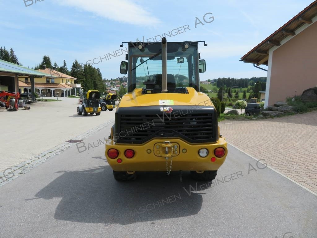 CAT 906M - Pyöräkuormaaja: kuva CAT 906M - Pyöräkuormaaja CAT 906M - Pyöräkuormaaja: kuva CAT 906M - Pyöräkuormaaja
