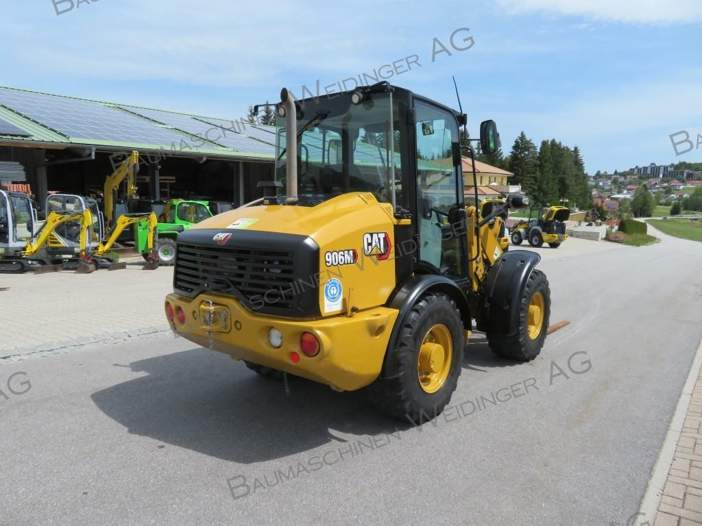 CAT 906M - Pyöräkuormaaja: kuva CAT 906M - Pyöräkuormaaja CAT 906M - Pyöräkuormaaja: kuva CAT 906M - Pyöräkuormaaja