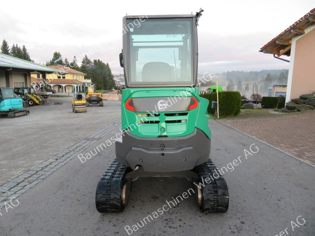 Volvo ECR 25 D - Minikuormaaja: kuva Volvo ECR 25 D - Minikuormaaja Volvo ECR 25 D - Minikuormaaja: kuva Volvo ECR 25 D - Minikuormaaja