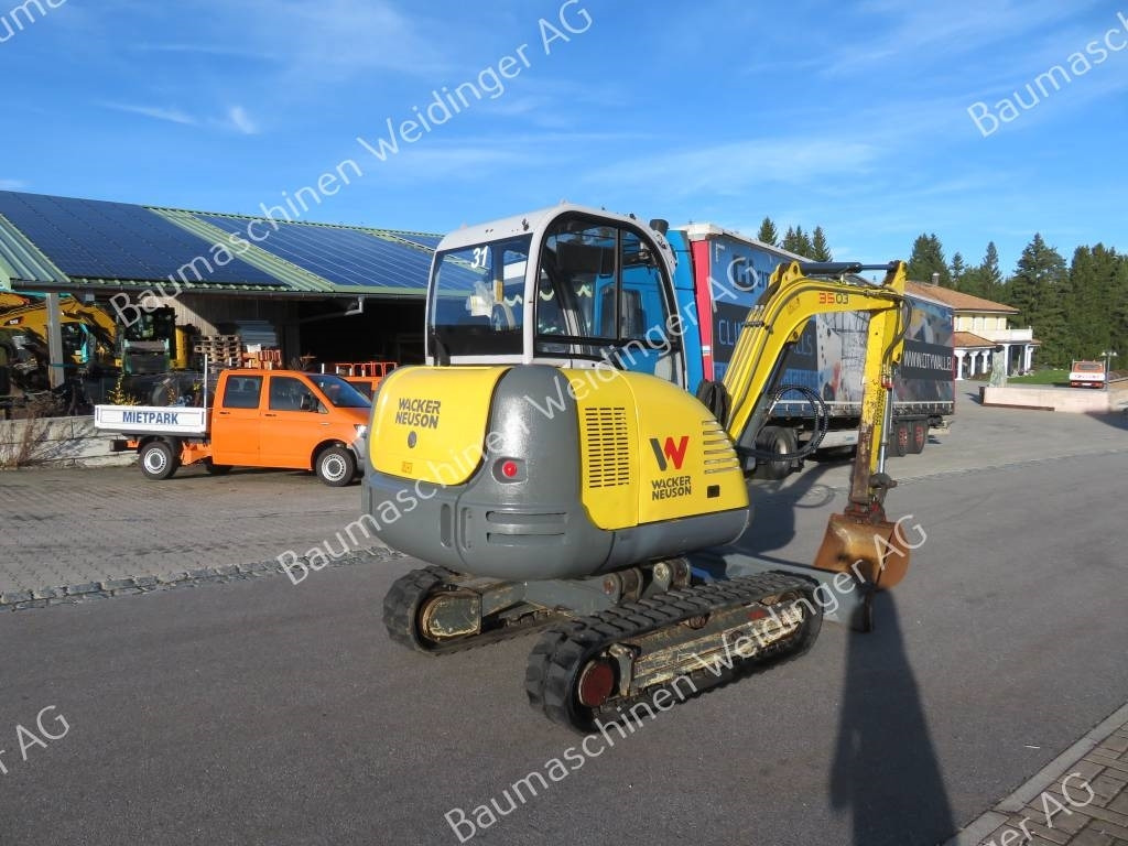 Wacker Neuson 3503 - Minikuormaaja: kuva Wacker Neuson 3503 - Minikuormaaja Wacker Neuson 3503 - Minikuormaaja: kuva Wacker Neuson 3503 - Minikuormaaja