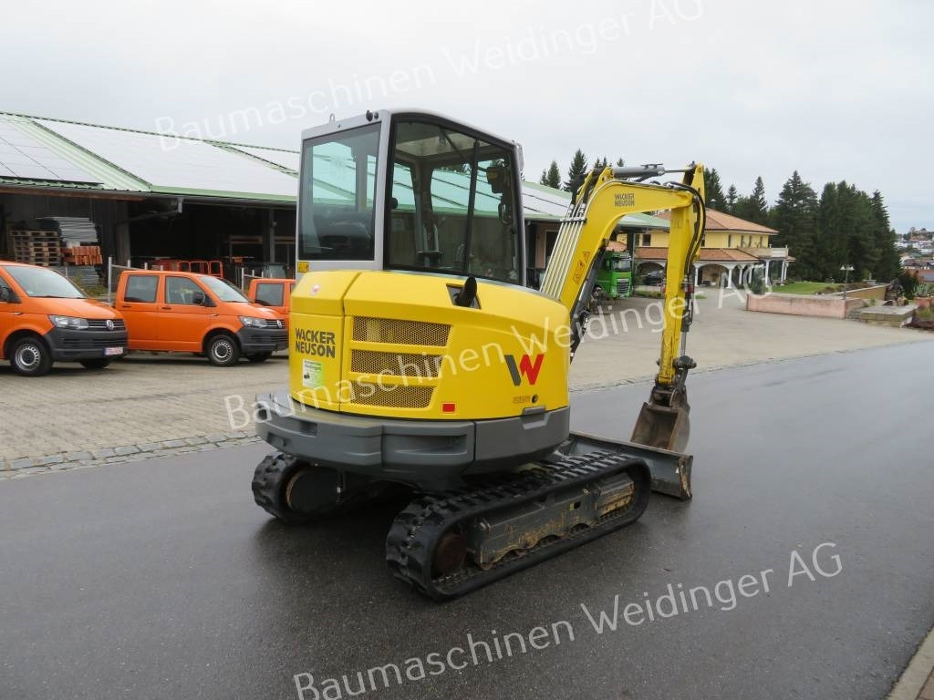 Wacker Neuson ET 35 - Minikuormaaja: kuva Wacker Neuson ET 35 - Minikuormaaja Wacker Neuson ET 35 - Minikuormaaja: kuva Wacker Neuson ET 35 - Minikuormaaja