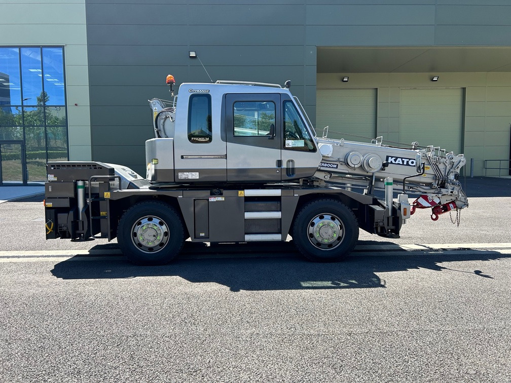KATO 13 Ton City Crane with Only 6,822kms and 1,362 hours from New - Kaikki maastonosturi: kuva KATO 13 Ton City Crane with Only 6,822kms and 1,362 hours from New - Kaikki maastonosturi KATO 13 Ton City Crane with Only 6,822kms and 1,362 hours from New - Kaikki maastonosturi: kuva KATO 13 Ton City Crane with Only 6,822kms and 1,362 hours from New - Kaikki maastonosturi