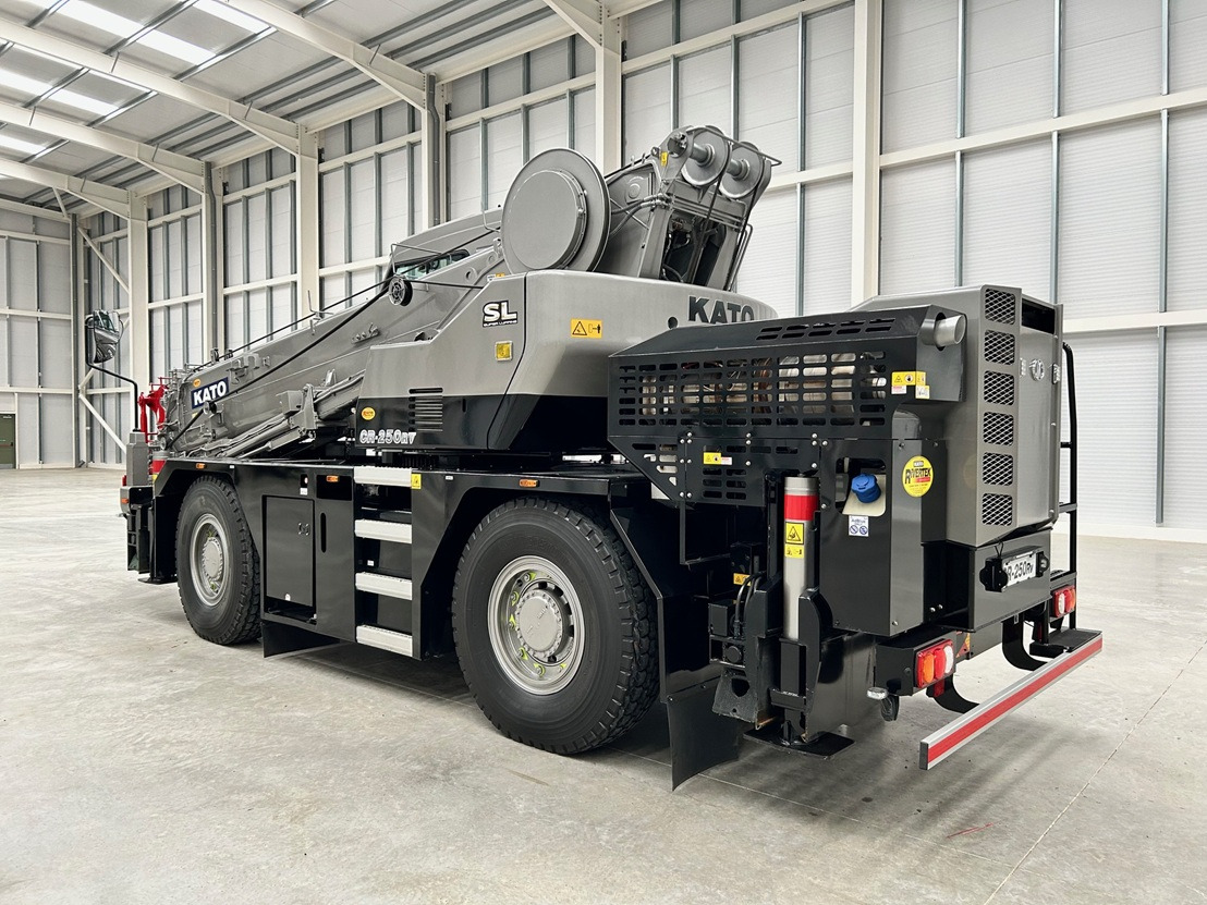 KATO CR-250Rv , 25 Ton City Crane with Only 1,991 hours - Ajoneuvonosturi: kuva KATO CR-250Rv , 25 Ton City Crane with Only 1,991 hours - Ajoneuvonosturi KATO CR-250Rv , 25 Ton City Crane with Only 1,991 hours - Ajoneuvonosturi: kuva KATO CR-250Rv , 25 Ton City Crane with Only 1,991 hours - Ajoneuvonosturi