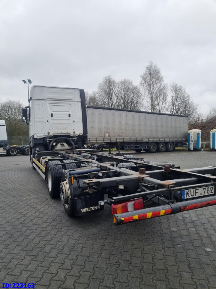 MERCEDES-BENZ Actros 2542 BDF 6x2 Euro6 - Kuorma-auto alusta: kuva MERCEDES-BENZ Actros 2542 BDF 6x2 Euro6 - Kuorma-auto alusta MERCEDES-BENZ Actros 2542 BDF 6x2 Euro6 - Kuorma-auto alusta: kuva MERCEDES-BENZ Actros 2542 BDF 6x2 Euro6 - Kuorma-auto alusta