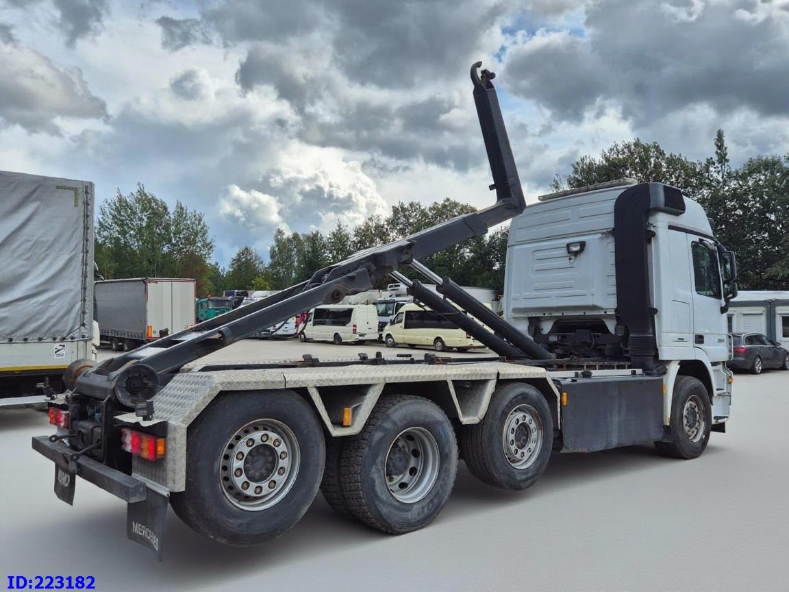 MERCEDES-BENZ Actros 2551 8x2 V8 Retarder - Koukkulava kuorma-auto: kuva MERCEDES-BENZ Actros 2551 8x2 V8 Retarder - Koukkulava kuorma-auto MERCEDES-BENZ Actros 2551 8x2 V8 Retarder - Koukkulava kuorma-auto: kuva MERCEDES-BENZ Actros 2551 8x2 V8 Retarder - Koukkulava kuorma-auto