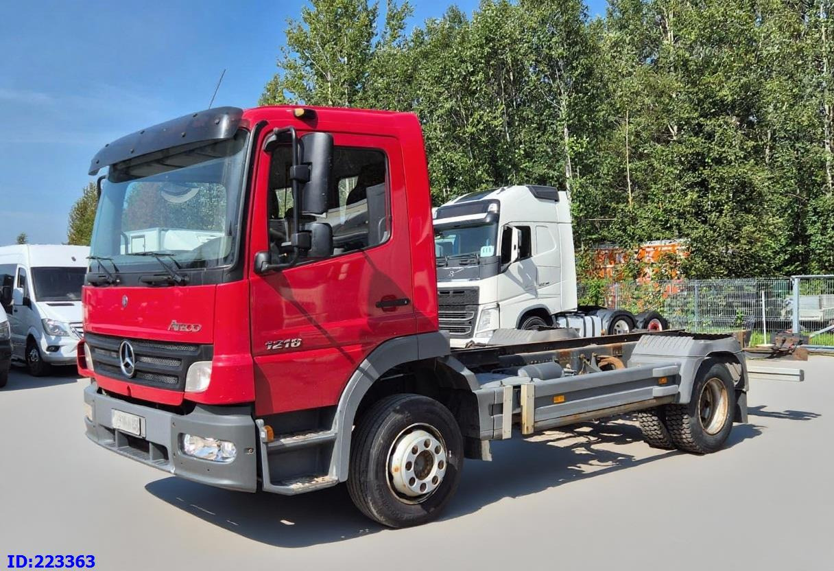 MERCEDES-BENZ Atego 1218 - Full steel - Manual (3 seats) - Kuorma-auto alusta: kuva MERCEDES-BENZ Atego 1218 - Full steel - Manual (3 seats) - Kuorma-auto alusta MERCEDES-BENZ Atego 1218 - Full steel - Manual (3 seats) - Kuorma-auto alusta: kuva MERCEDES-BENZ Atego 1218 - Full steel - Manual (3 seats) - Kuorma-auto alusta