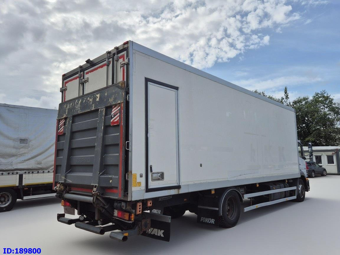 MERCEDES-BENZ Axor 1829 Euro5 Manual + Tail lift - Refrigeraattori kuorma-auto: kuva MERCEDES-BENZ Axor 1829 Euro5 Manual + Tail lift - Refrigeraattori kuorma-auto MERCEDES-BENZ Axor 1829 Euro5 Manual + Tail lift - Refrigeraattori kuorma-auto: kuva MERCEDES-BENZ Axor 1829 Euro5 Manual + Tail lift - Refrigeraattori kuorma-auto