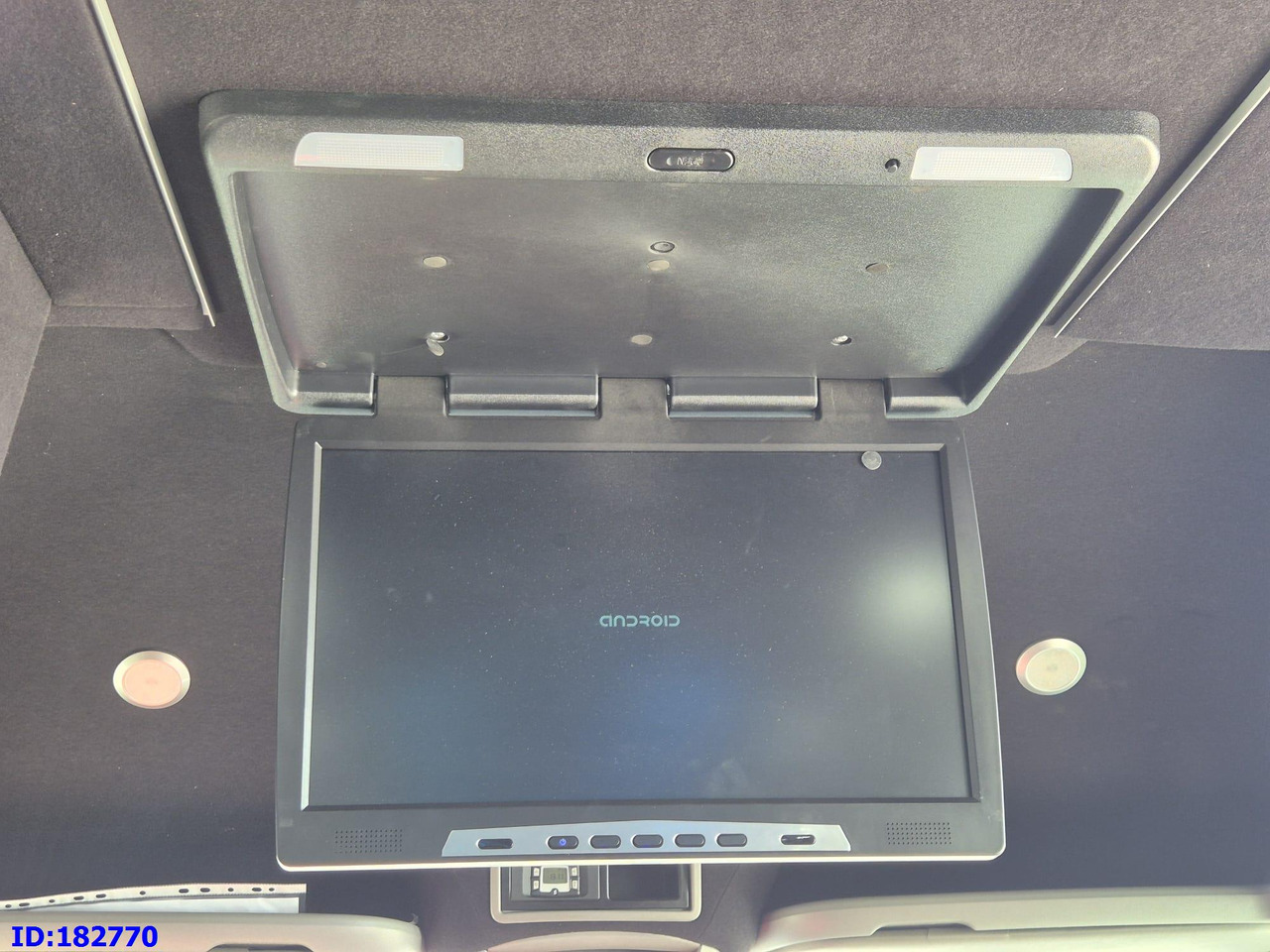 Minibussi, Pikkubussi MERCEDES-BENZ Sprinter 319 VIP Euro5: kuva Minibussi, Pikkubussi MERCEDES-BENZ Sprinter 319 VIP Euro5