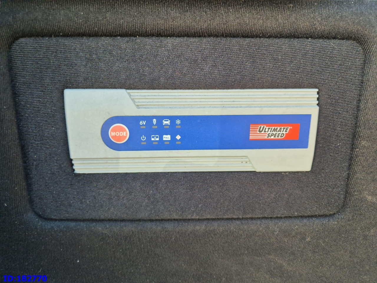 Minibussi, Pikkubussi MERCEDES-BENZ Sprinter 319 VIP Euro5: kuva Minibussi, Pikkubussi MERCEDES-BENZ Sprinter 319 VIP Euro5