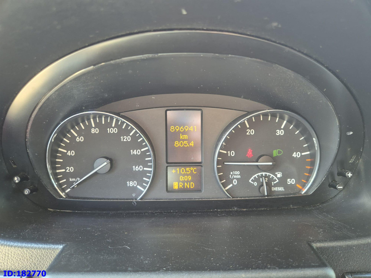 Minibussi, Pikkubussi MERCEDES-BENZ Sprinter 319 VIP Euro5: kuva Minibussi, Pikkubussi MERCEDES-BENZ Sprinter 319 VIP Euro5