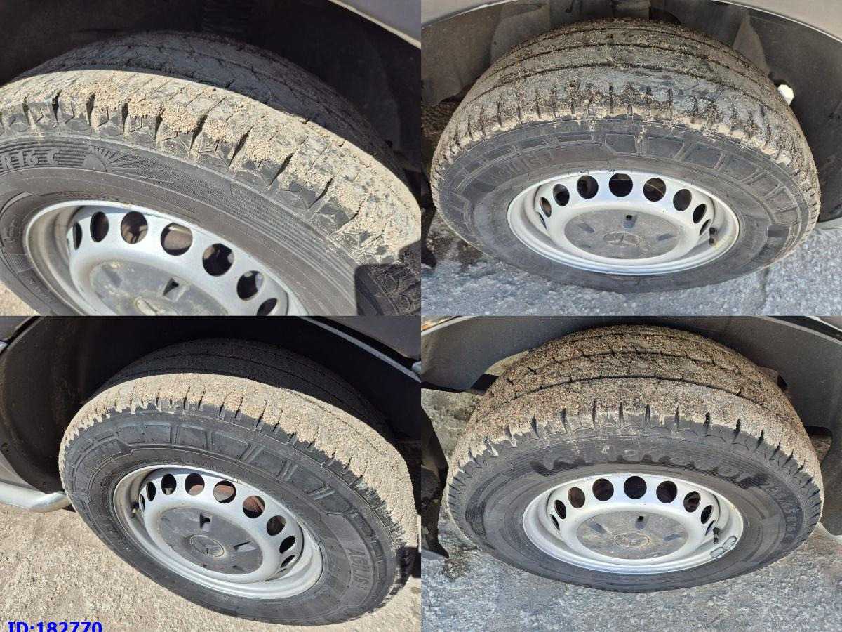 Minibussi, Pikkubussi MERCEDES-BENZ Sprinter 319 VIP Euro5: kuva Minibussi, Pikkubussi MERCEDES-BENZ Sprinter 319 VIP Euro5