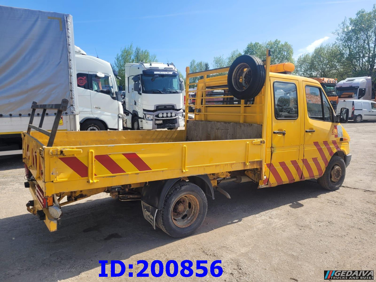MERCEDES-BENZ Sprinter 408D - 5 Seater - Lava-kuorma-auto: kuva MERCEDES-BENZ Sprinter 408D - 5 Seater - Lava-kuorma-auto MERCEDES-BENZ Sprinter 408D - 5 Seater - Lava-kuorma-auto: kuva MERCEDES-BENZ Sprinter 408D - 5 Seater - Lava-kuorma-auto