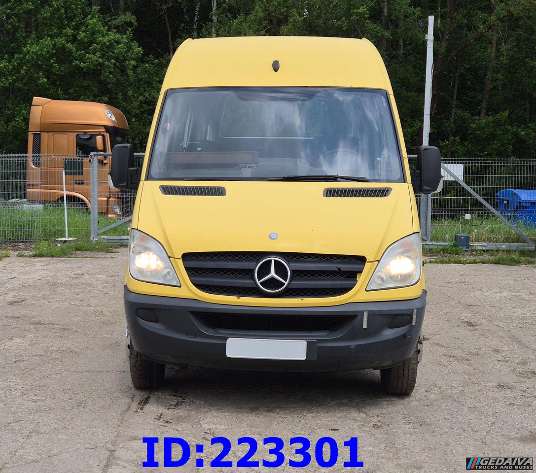 MERCEDES-BENZ Sprinter 515 TRANSFER 23 PLACES - Turistibussi: kuva MERCEDES-BENZ Sprinter 515 TRANSFER 23 PLACES - Turistibussi MERCEDES-BENZ Sprinter 515 TRANSFER 23 PLACES - Turistibussi: kuva MERCEDES-BENZ Sprinter 515 TRANSFER 23 PLACES - Turistibussi