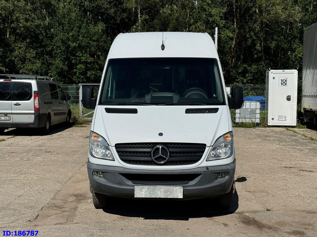 MERCEDES-BENZ Sprinter 516 - 17-seater - Euro5 - Turistibussi: kuva MERCEDES-BENZ Sprinter 516 - 17-seater - Euro5 - Turistibussi MERCEDES-BENZ Sprinter 516 - 17-seater - Euro5 - Turistibussi: kuva MERCEDES-BENZ Sprinter 516 - 17-seater - Euro5 - Turistibussi
