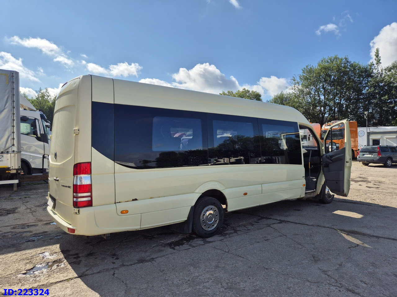 MERCEDES-BENZ Sprinter 516 XXL 20 place Euro6 - Minibussi, Pikkubussi: kuva MERCEDES-BENZ Sprinter 516 XXL 20 place Euro6 - Minibussi, Pikkubussi MERCEDES-BENZ Sprinter 516 XXL 20 place Euro6 - Minibussi, Pikkubussi: kuva MERCEDES-BENZ Sprinter 516 XXL 20 place Euro6 - Minibussi, Pikkubussi