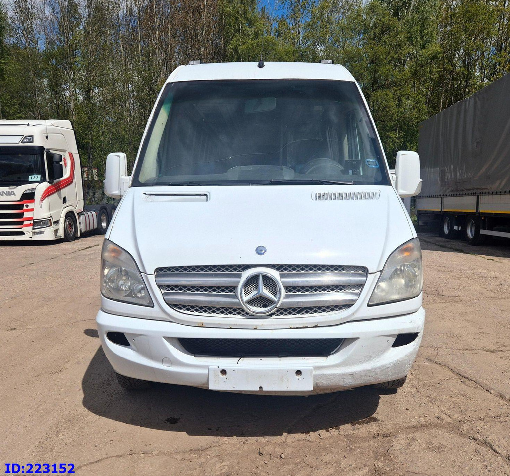 MERCEDES-BENZ Sprinter 518-VIP- 17 places - Turistibussi: kuva MERCEDES-BENZ Sprinter 518-VIP- 17 places - Turistibussi MERCEDES-BENZ Sprinter 518-VIP- 17 places - Turistibussi: kuva MERCEDES-BENZ Sprinter 518-VIP- 17 places - Turistibussi
