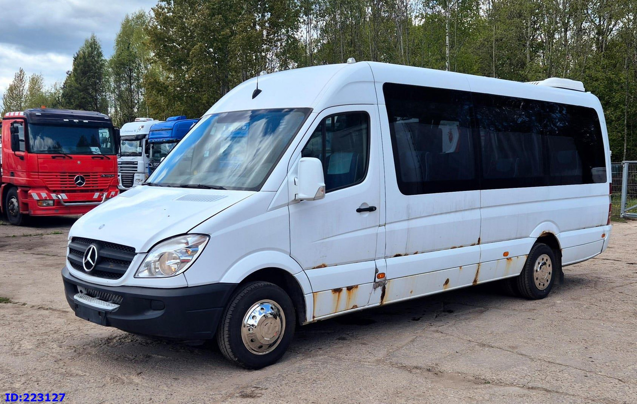 MERCEDES-BENZ Sprinter 518 - VIP -19 Seater - Turistibussi: kuva MERCEDES-BENZ Sprinter 518 - VIP -19 Seater - Turistibussi MERCEDES-BENZ Sprinter 518 - VIP -19 Seater - Turistibussi: kuva MERCEDES-BENZ Sprinter 518 - VIP -19 Seater - Turistibussi