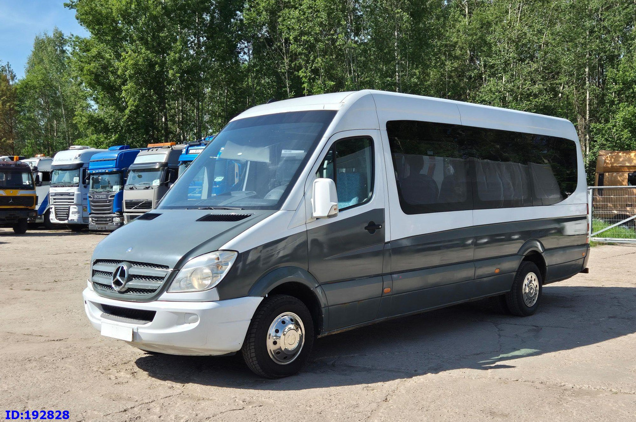 MERCEDES-BENZ Sprinter 519 - 17 place - Euro5 - Minibussi, Pikkubussi: kuva MERCEDES-BENZ Sprinter 519 - 17 place - Euro5 - Minibussi, Pikkubussi MERCEDES-BENZ Sprinter 519 - 17 place - Euro5 - Minibussi, Pikkubussi: kuva MERCEDES-BENZ Sprinter 519 - 17 place - Euro5 - Minibussi, Pikkubussi