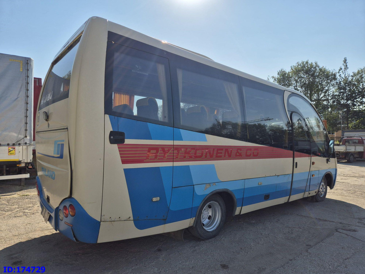 MERCEDES-BENZ Vario 815 26-Seater - Turistibussi: kuva MERCEDES-BENZ Vario 815 26-Seater - Turistibussi MERCEDES-BENZ Vario 815 26-Seater - Turistibussi: kuva MERCEDES-BENZ Vario 815 26-Seater - Turistibussi