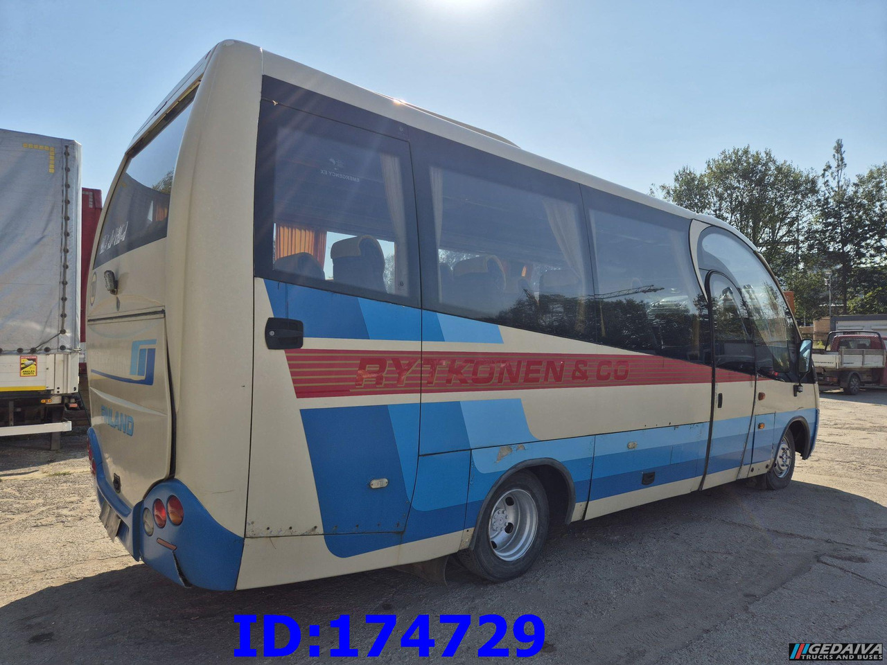 MERCEDES-BENZ Vario 815 26-Seater - Turistibussi: kuva MERCEDES-BENZ Vario 815 26-Seater - Turistibussi MERCEDES-BENZ Vario 815 26-Seater - Turistibussi: kuva MERCEDES-BENZ Vario 815 26-Seater - Turistibussi