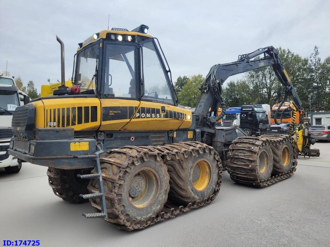 PONSSE FOX 8W - Harvesteri: kuva PONSSE FOX 8W - Harvesteri PONSSE FOX 8W - Harvesteri: kuva PONSSE FOX 8W - Harvesteri