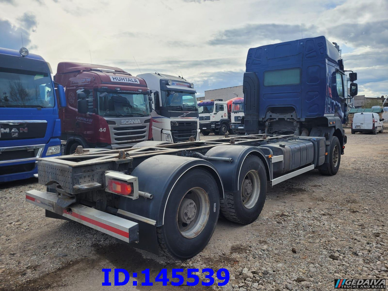 RENAULT Kerax 520HP 6x4  Full steel - Kuorma-auto alusta: kuva RENAULT Kerax 520HP 6x4  Full steel - Kuorma-auto alusta RENAULT Kerax 520HP 6x4  Full steel - Kuorma-auto alusta: kuva RENAULT Kerax 520HP 6x4  Full steel - Kuorma-auto alusta