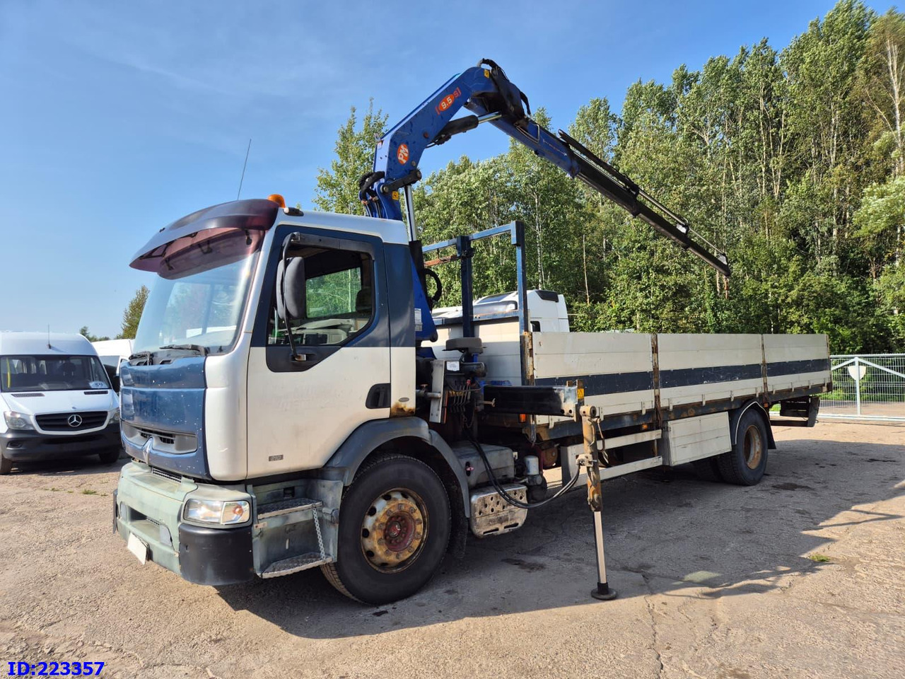RENAULT Premium 210 4x2 Crane PM - Puuauto: kuva RENAULT Premium 210 4x2 Crane PM - Puuauto RENAULT Premium 210 4x2 Crane PM - Puuauto: kuva RENAULT Premium 210 4x2 Crane PM - Puuauto