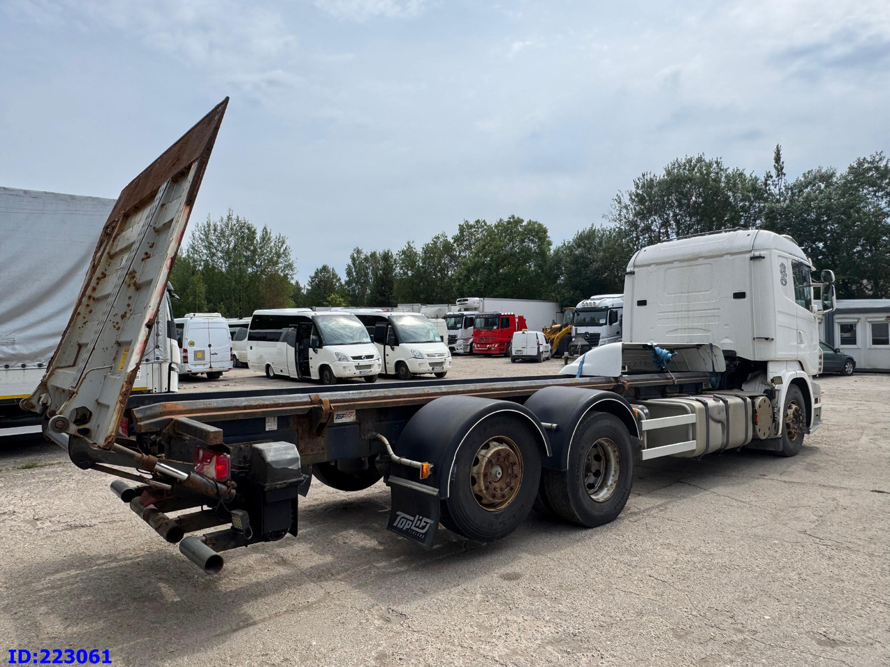 SCANIA R480 6X2 3 Pedals - Kuorma-auto alusta: kuva SCANIA R480 6X2 3 Pedals - Kuorma-auto alusta SCANIA R480 6X2 3 Pedals - Kuorma-auto alusta: kuva SCANIA R480 6X2 3 Pedals - Kuorma-auto alusta