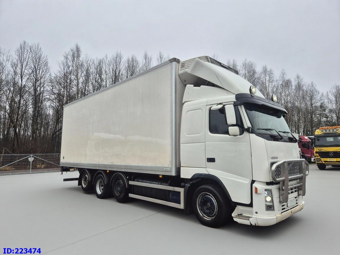 VOLVO FH12 460HP 8x2 Manual - Refrigeraattori kuorma-auto: kuva VOLVO FH12 460HP 8x2 Manual - Refrigeraattori kuorma-auto VOLVO FH12 460HP 8x2 Manual - Refrigeraattori kuorma-auto: kuva VOLVO FH12 460HP 8x2 Manual - Refrigeraattori kuorma-auto
